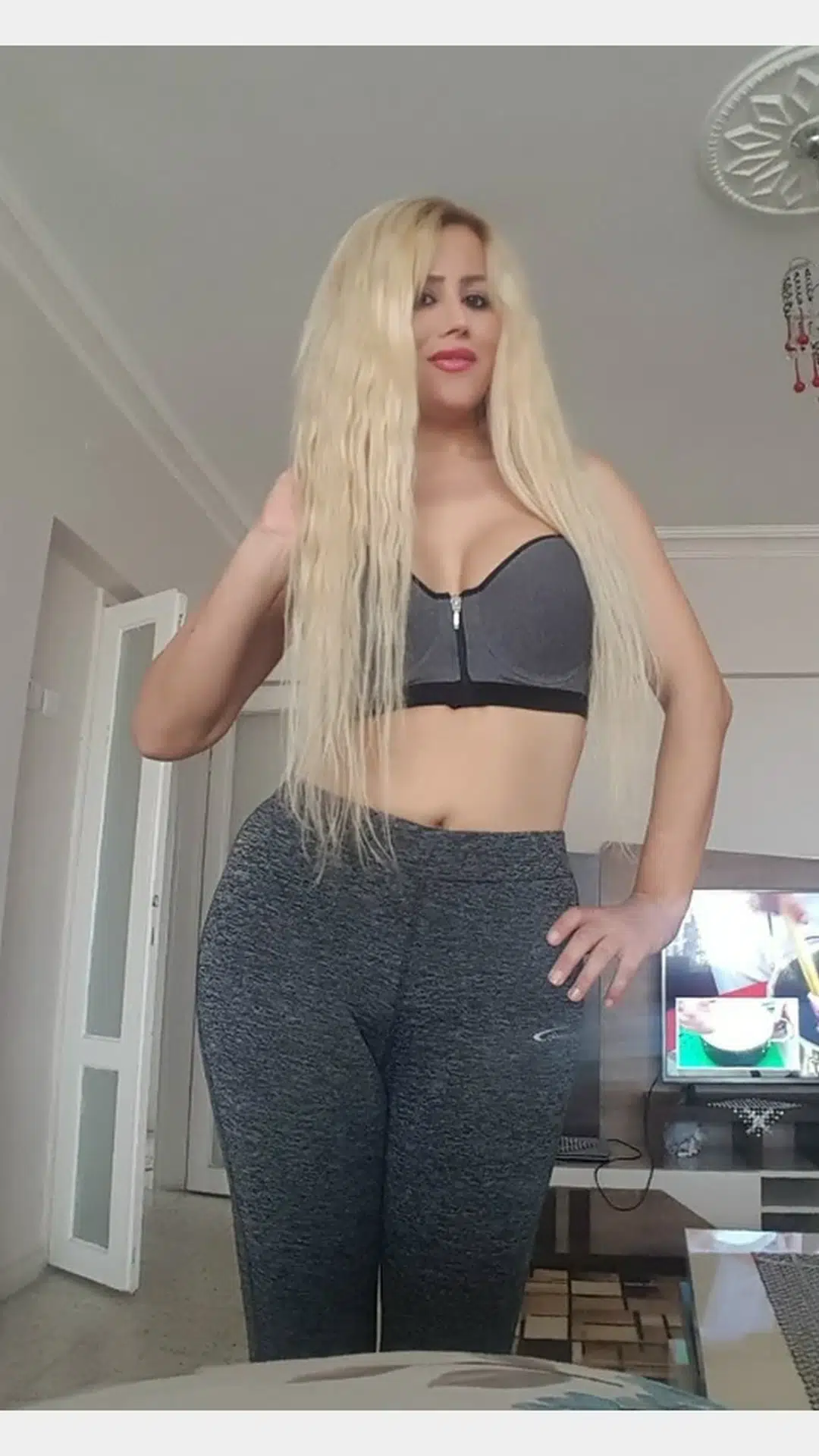Esenyurt escort makalesi için kütüphane görseli 11, 01 portre