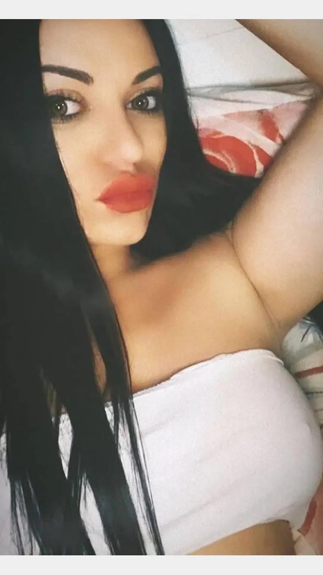 Esenyurt escort makalesi için kütüphane görseli 19, 01 portre