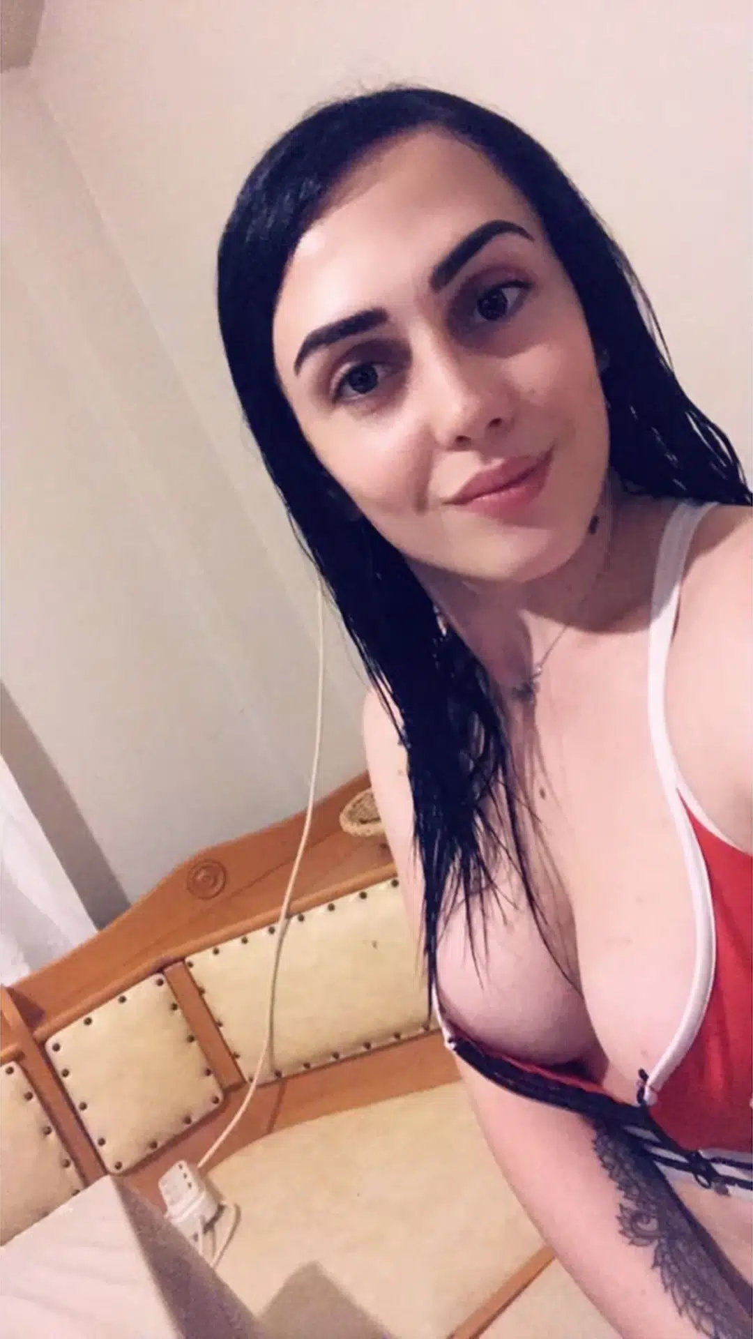 Esenyurt escort makalesi için kütüphane görseli 38, 01 portre